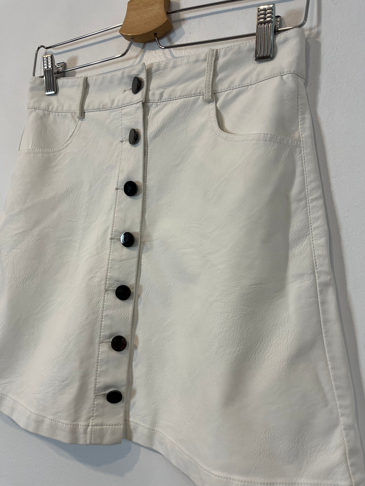 PRETTYLITTLETHING. White buttoned faux leather skirt. Size 38