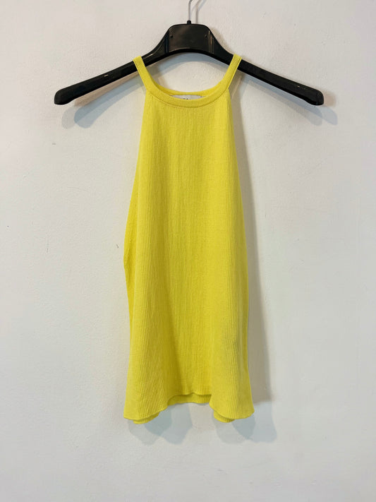 ZARA. Top amarillos halter. T M