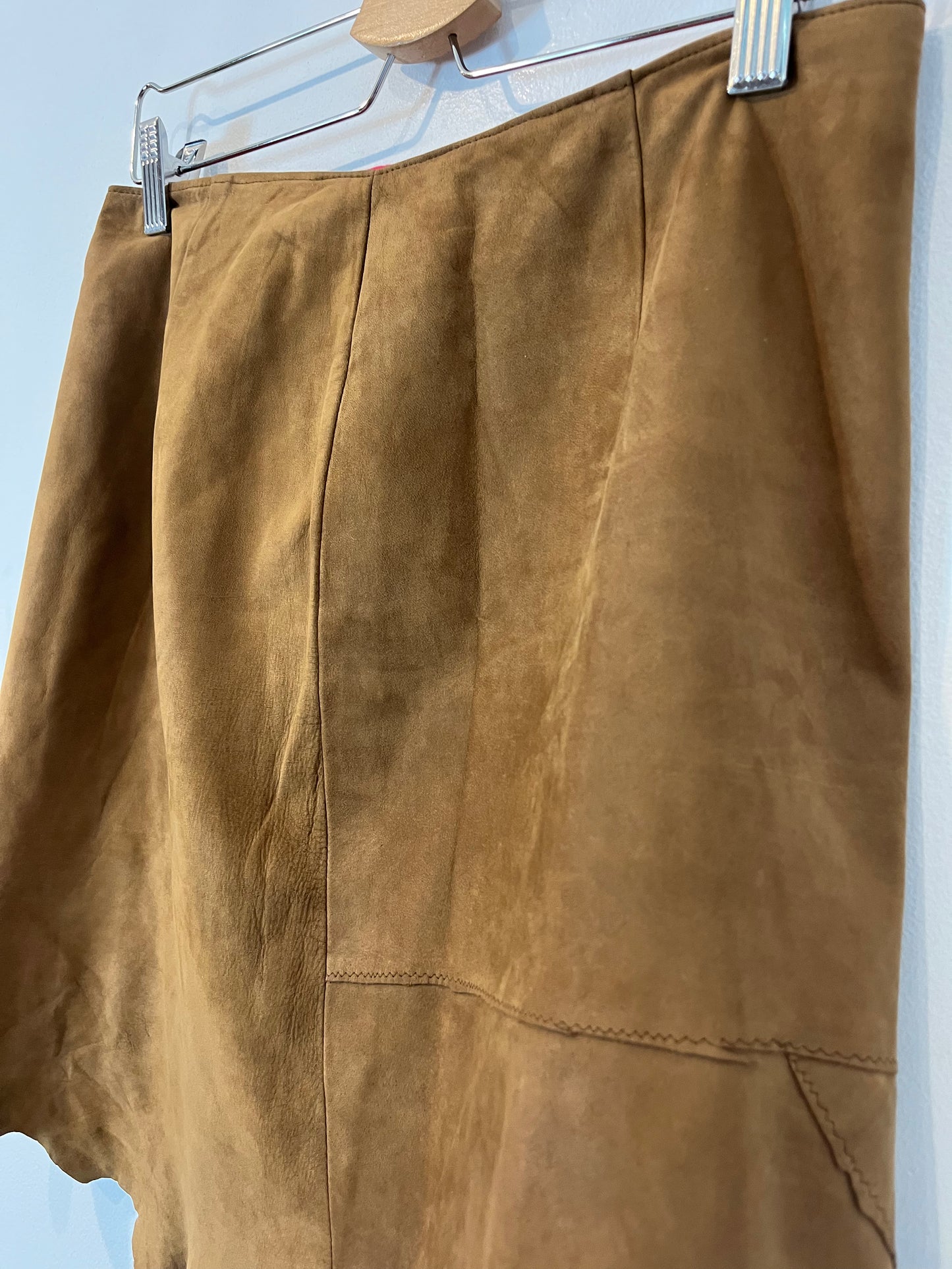 OTRAS. Falda piel vintage T.u(38)