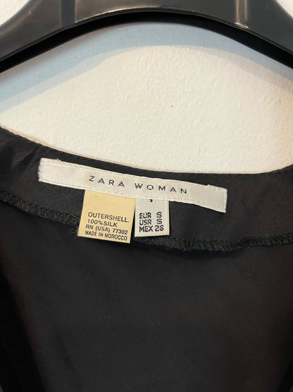 ZARA. Vestido negro seda T.s