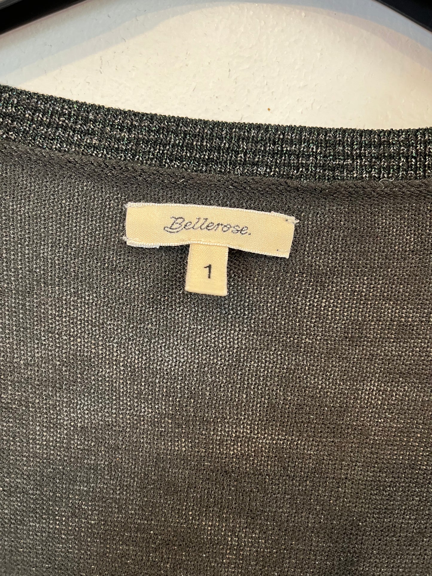 BELLEROSE. Chaleco gris oscuro brillos. T S