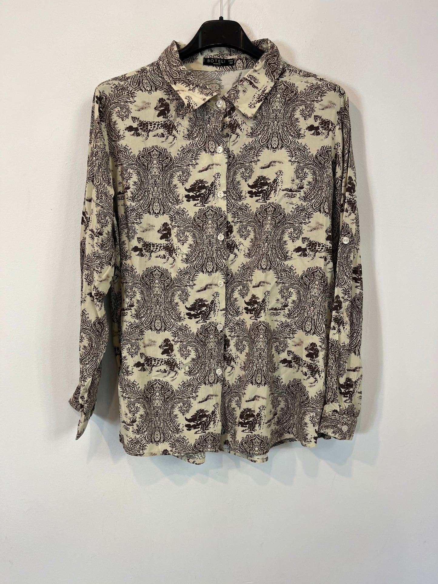 BOTELI. Camisa beige estampado. T 38