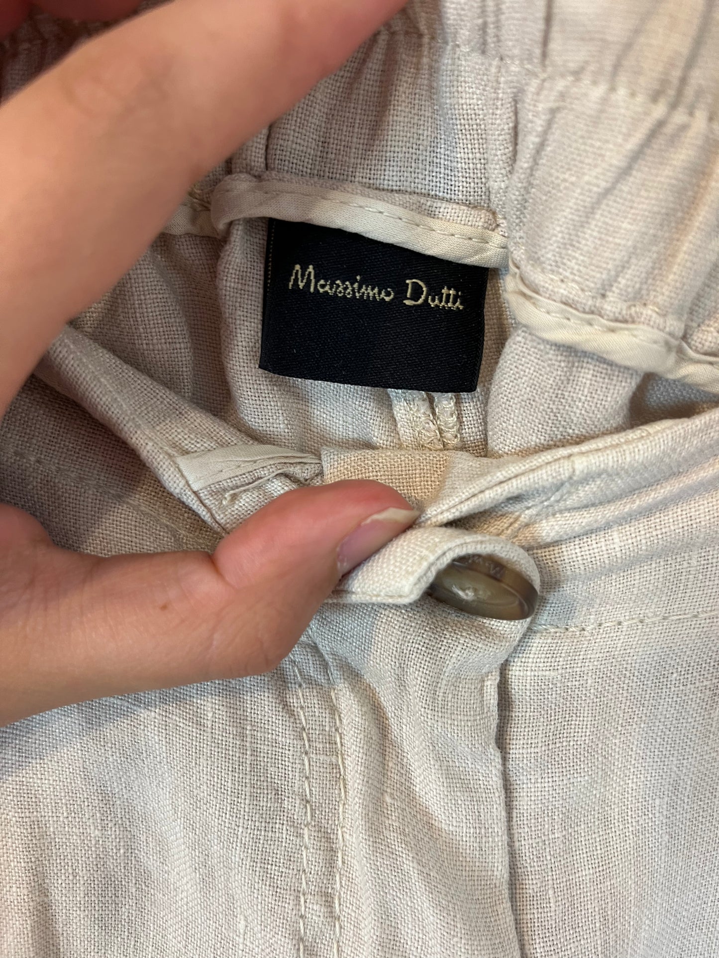 MASSIMO DUTTI. Pantalón beige lino. T 36