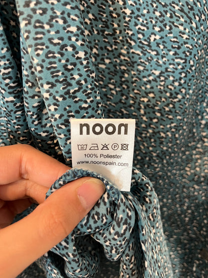 NOON. Blusa animal print T.xs