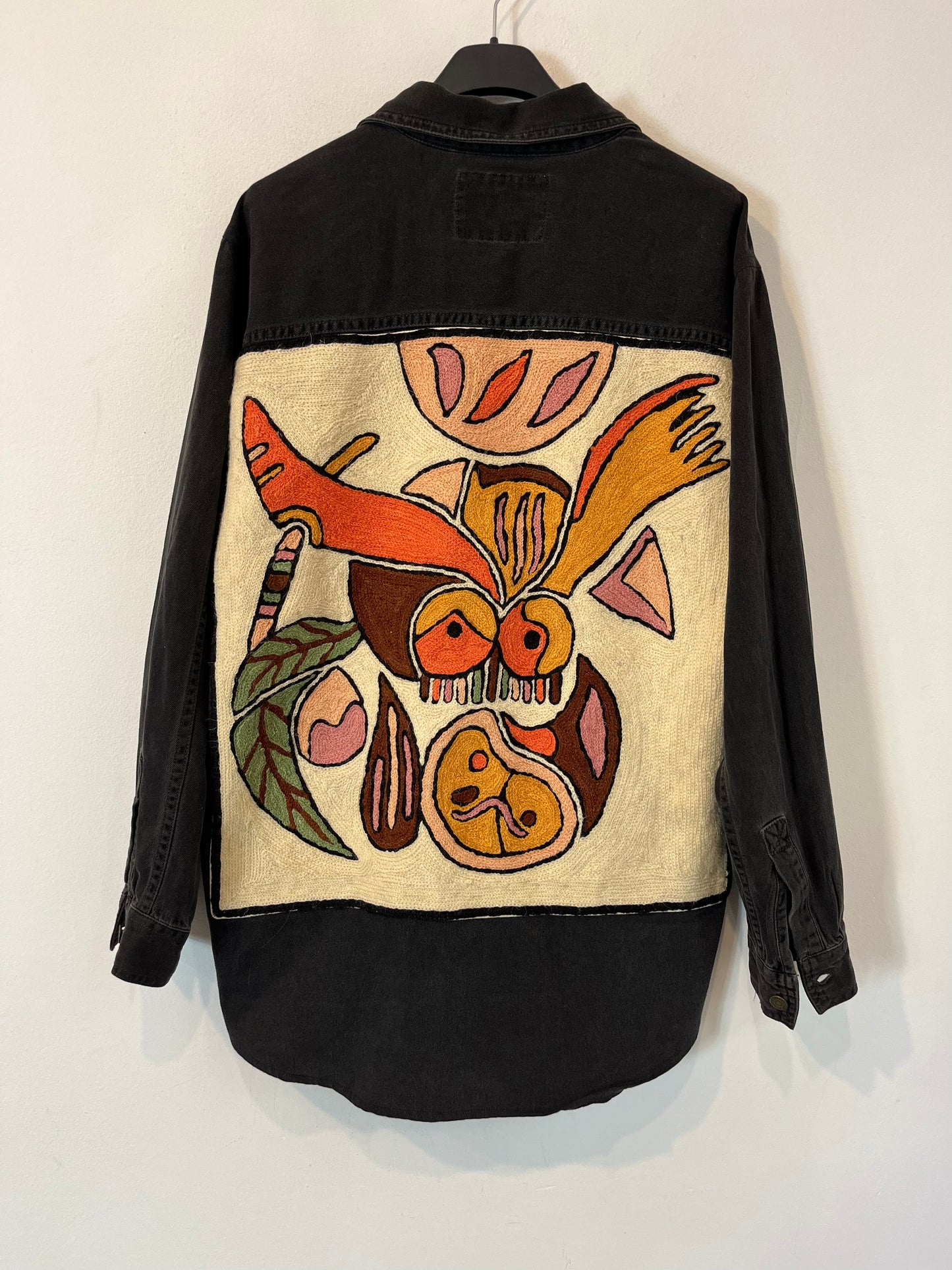 LEVI'S. Sobrecamisa denim bordada. TU(M)