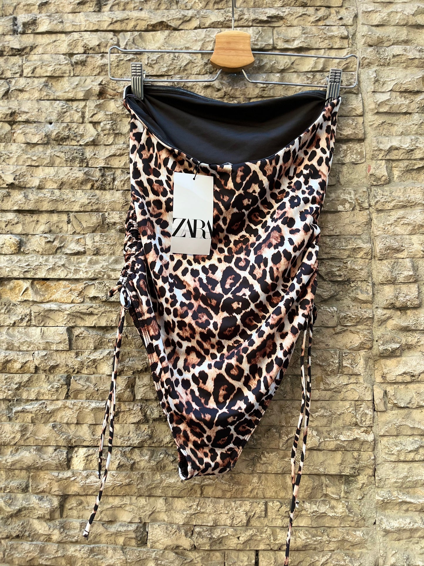 ZARA. Bañador animal print. T S