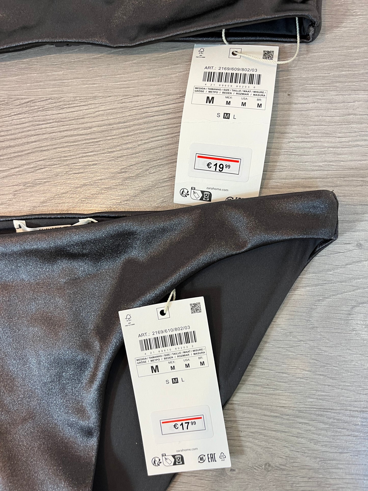 ZARA. Bikini asimétrico gris metalizado. T M