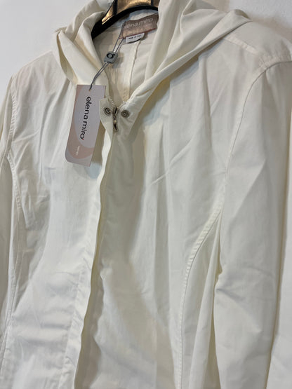 ELENA MIRO. White windbreaker jacket. Size 47 (L/XL)