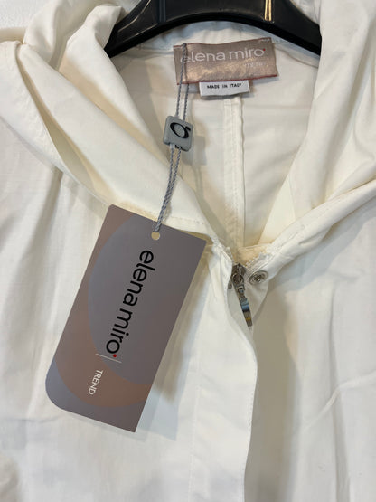 ELENA MIRO. White windbreaker jacket. Size 47 (L/XL)