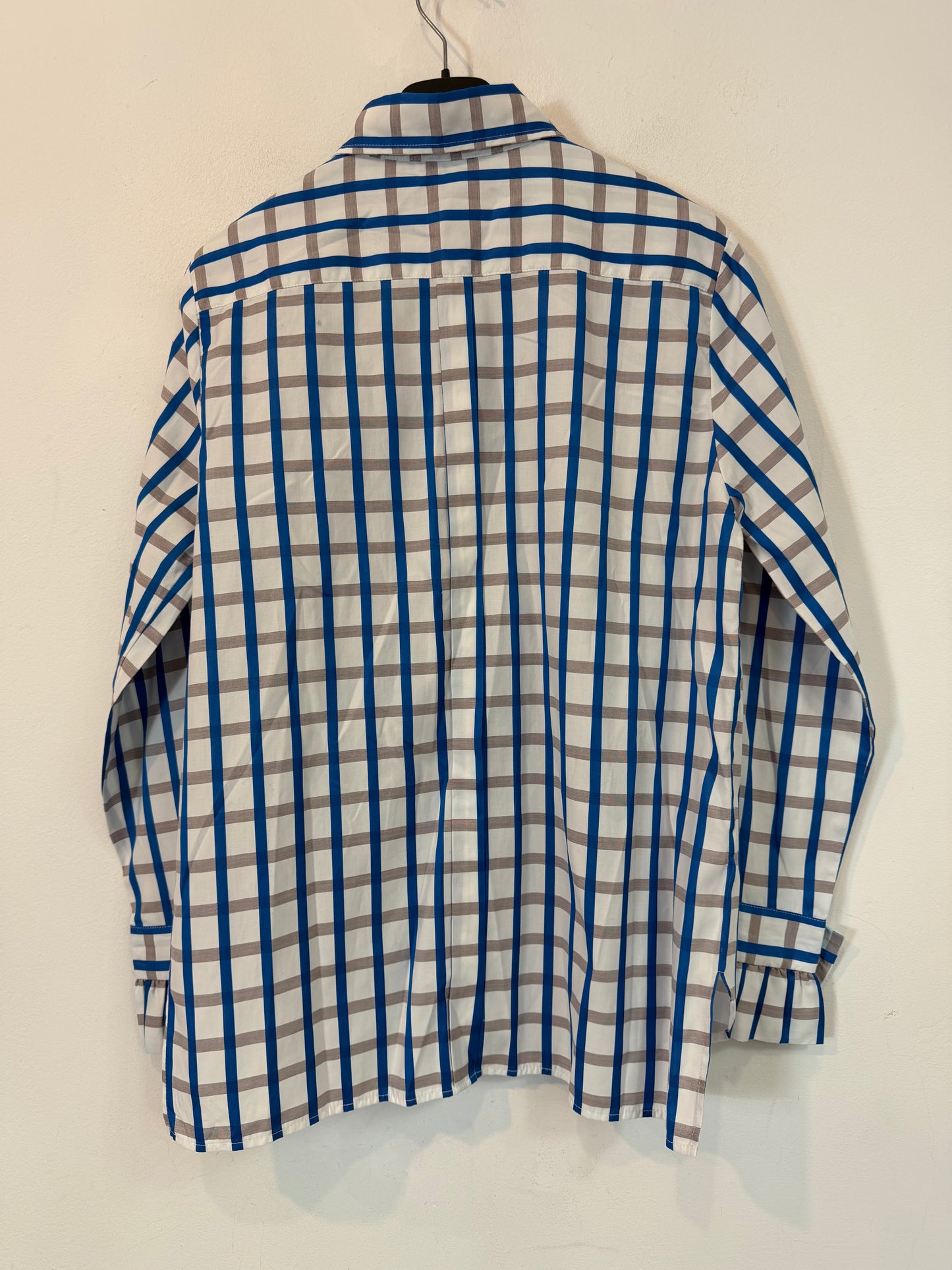 VILAGALLO. Camisa de cuadros azules y beige con detalle puños