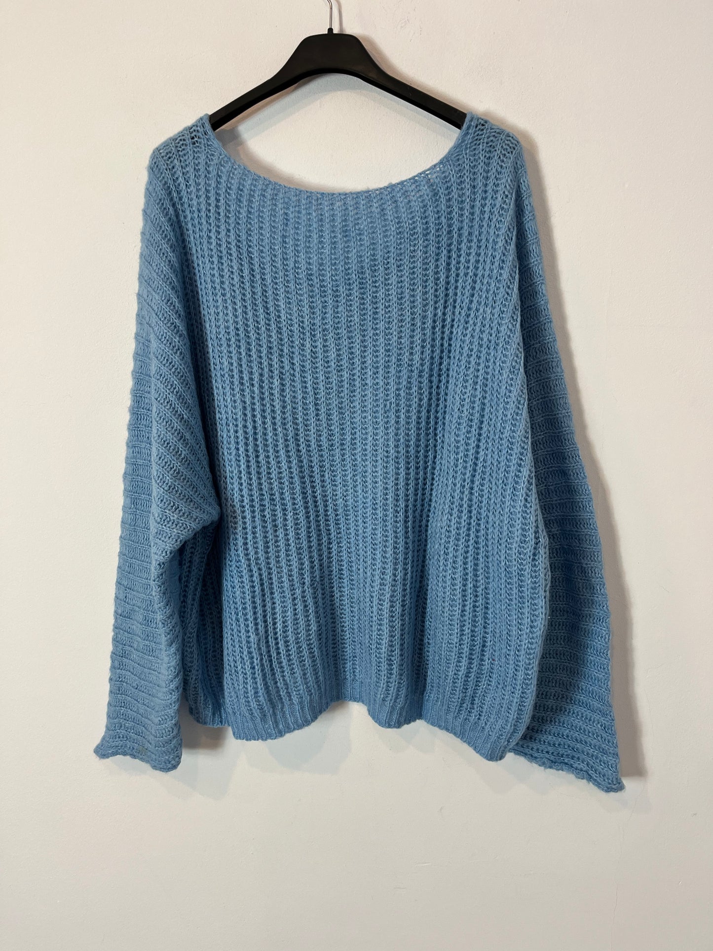 OTRAS. Jersey azul claro. T S/M