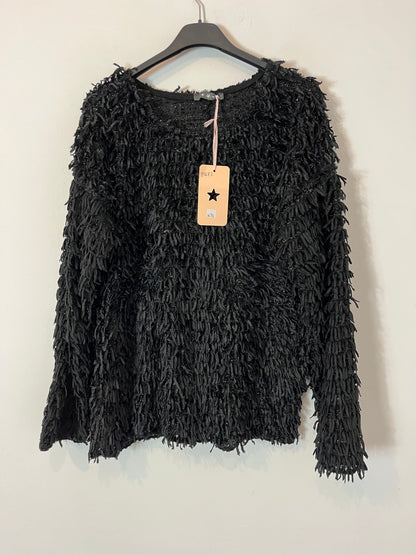 OTRAS. Top negro flecos. T M/L