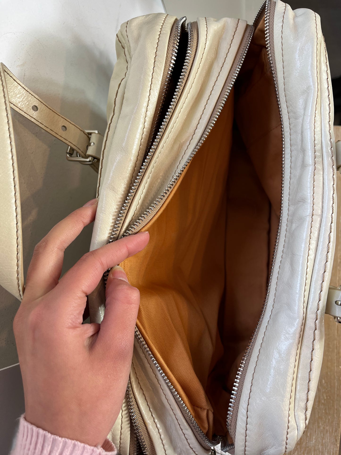 BIMBA Y LOLA. Beige leather shopper bag