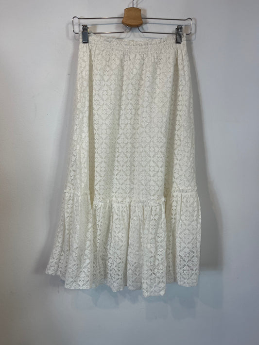 OYSHO. Falda encaje blanca T.s