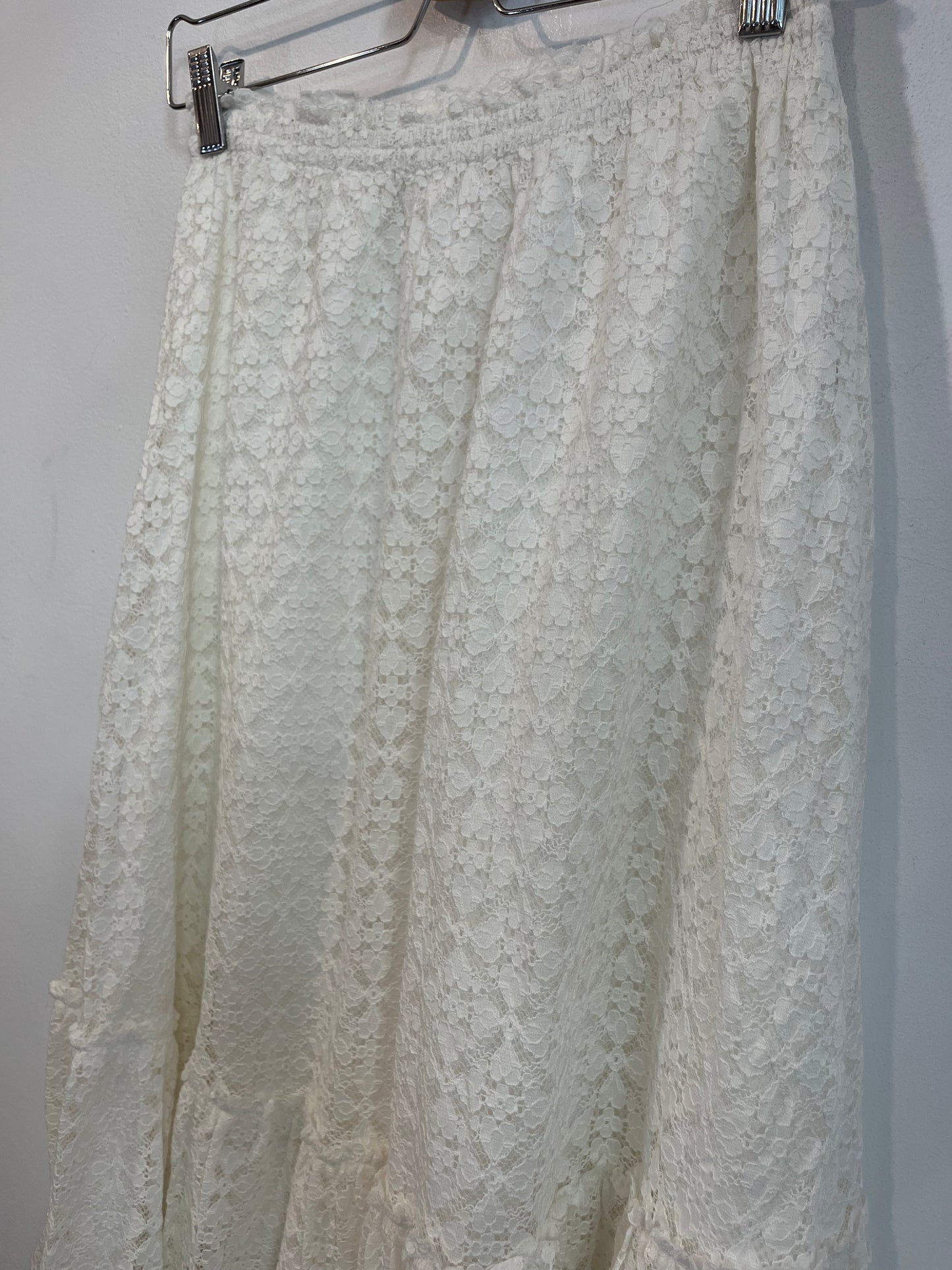 OYSHO. Falda encaje blanca T.s