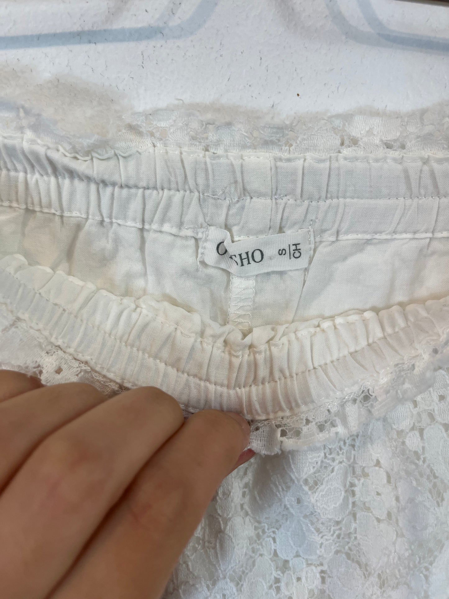OYSHO. Falda encaje blanca T.s