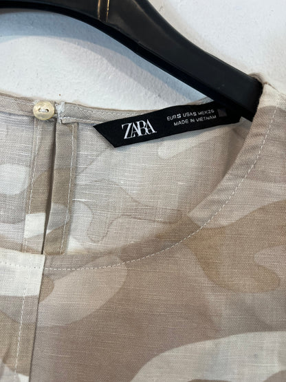 ZARA. Top camuflaje tonos beige T.s