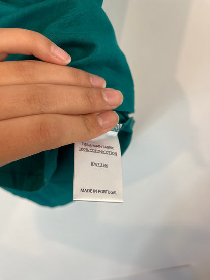 BALMAIN PARIS. Camiseta verde botones T.36