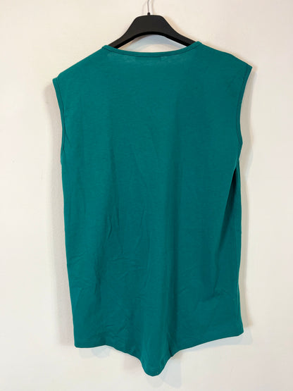 BALMAIN PARIS. Camiseta verde botones T.36