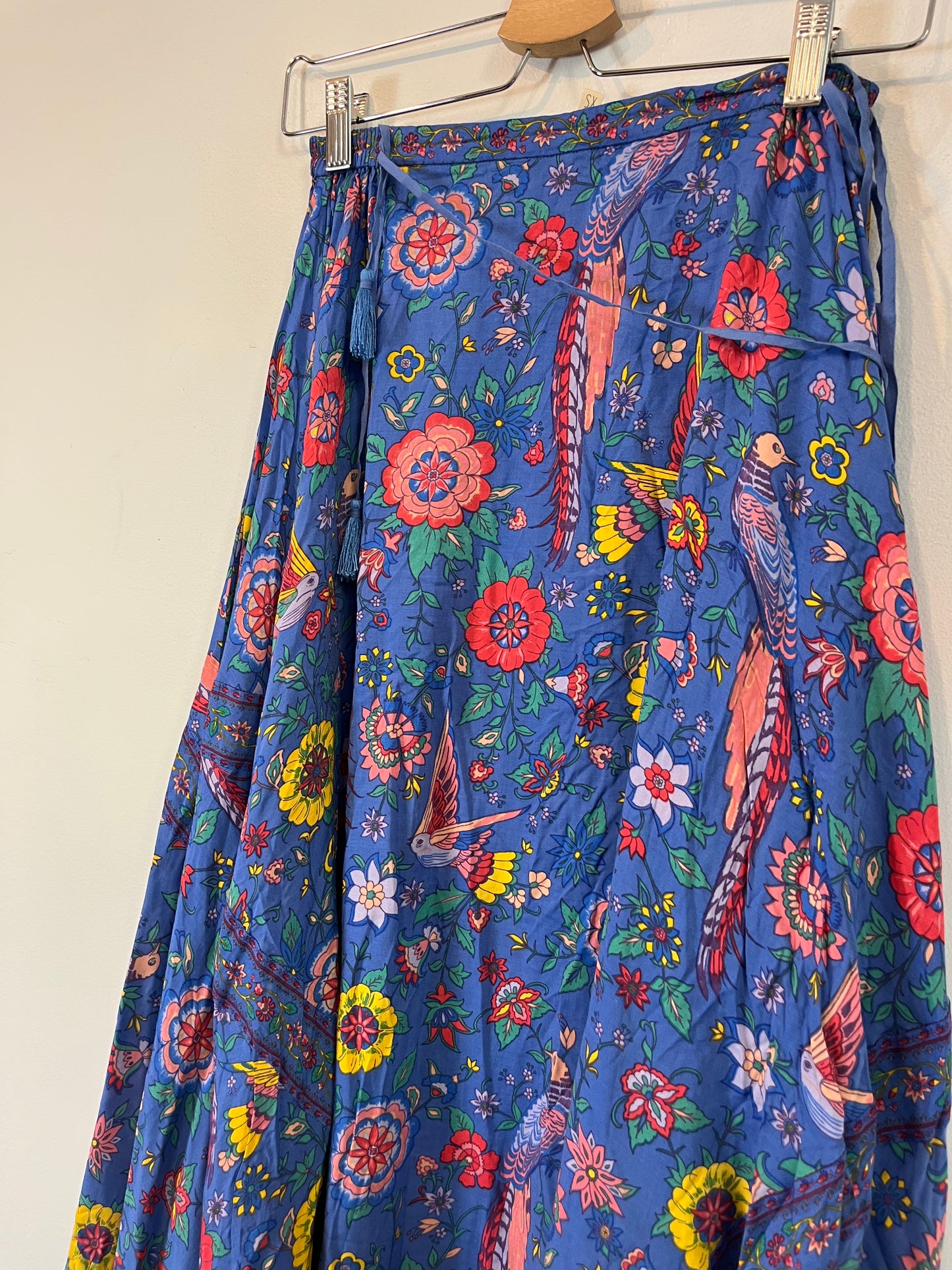 SPELL. Falda larga azul flores T.xs