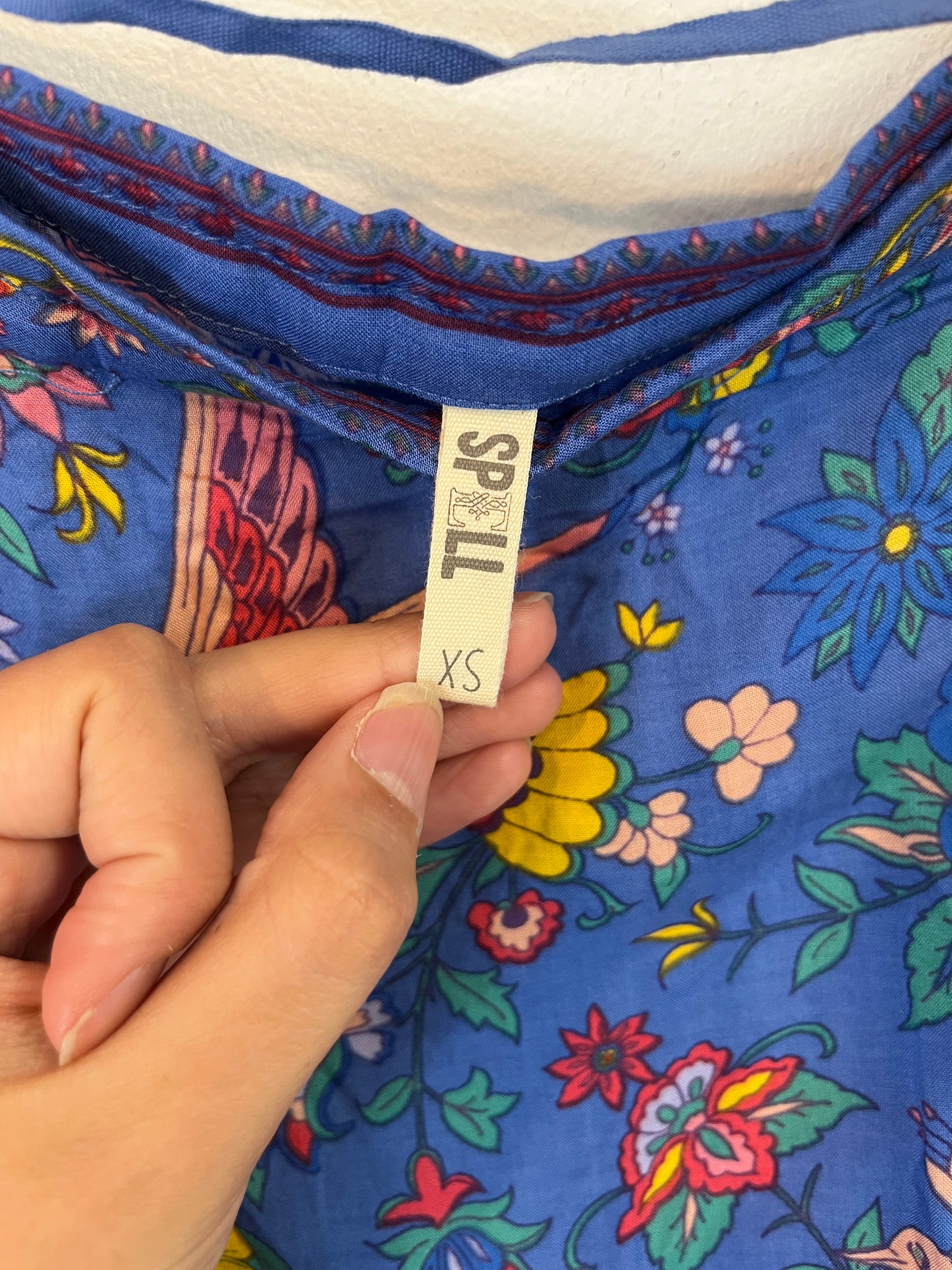 SPELL. Falda larga azul flores T.xs