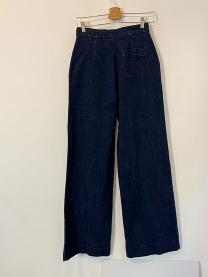 SÉZANE. Pantalón ancho tiro alto detalle botones
