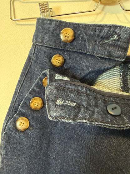 SÉZANE. Pantalón ancho tiro alto detalle botones
