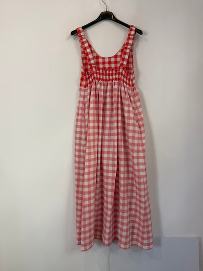 RITAVON. Vestido de cuadros en rojo, rosa y blanco