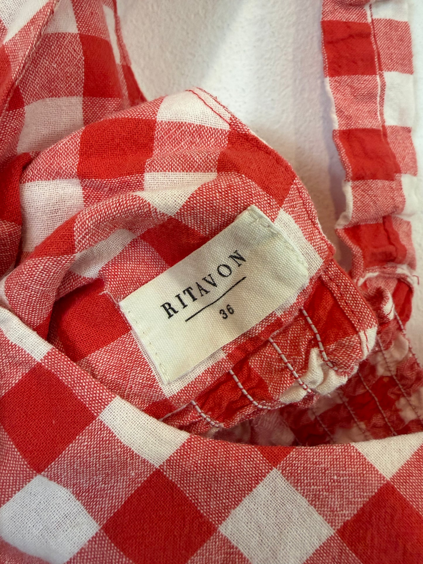 RITAVON. Vestido de cuadros en rojo, rosa y blanco