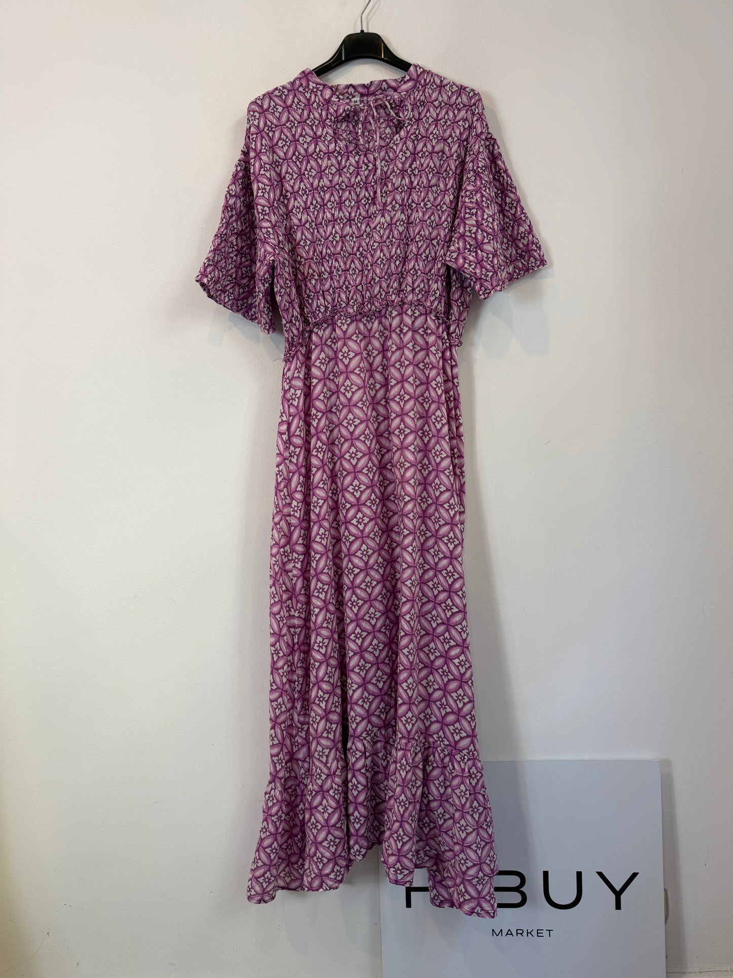 OTRAS. Vestido largo morado estampado