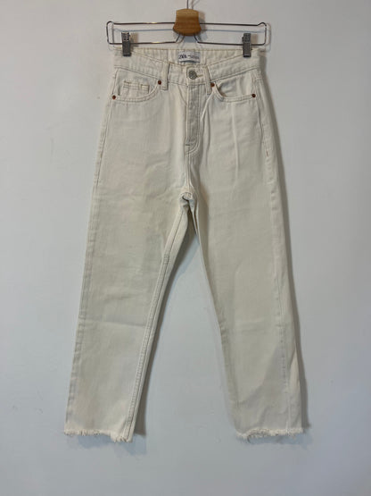 ZARA. White denim trousers with seams, size 34