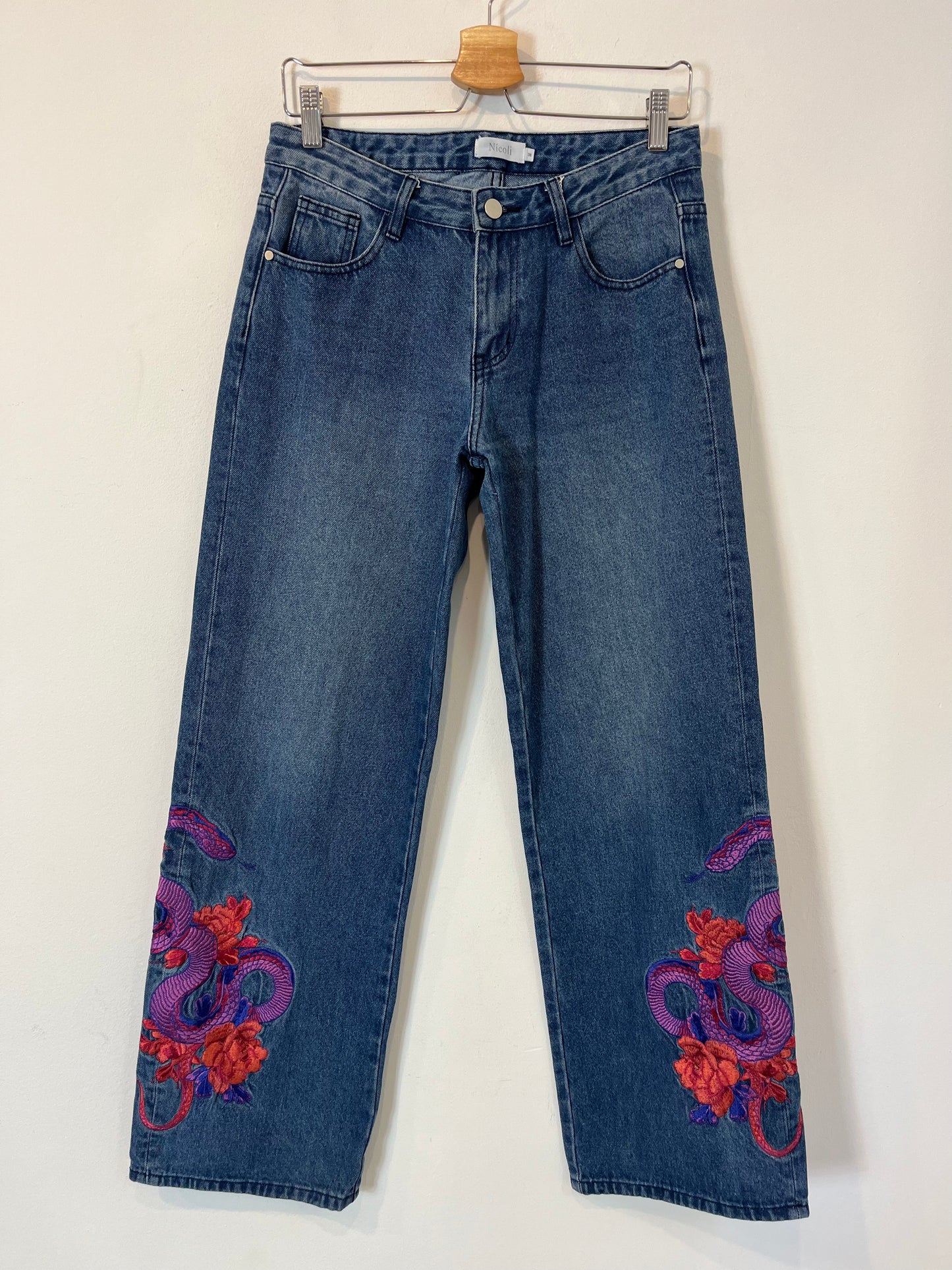 NICOLÍ. Pantalón denim bordado T.36