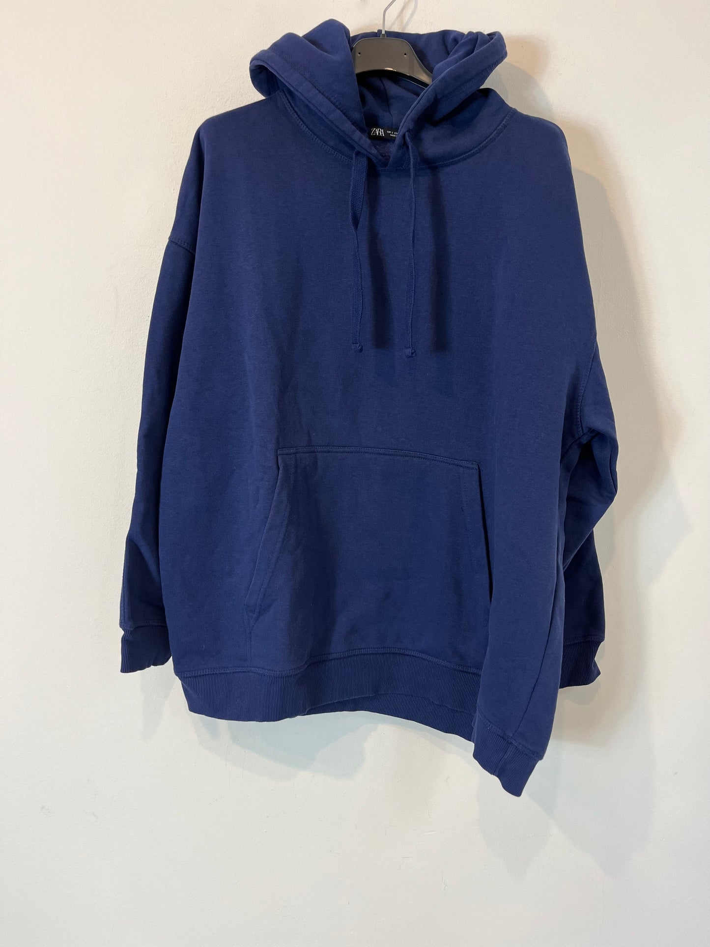 ZARA. Sudadera azul oversized. T S