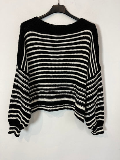 OTRAS. Jersey negro rayas blancas T. S/M