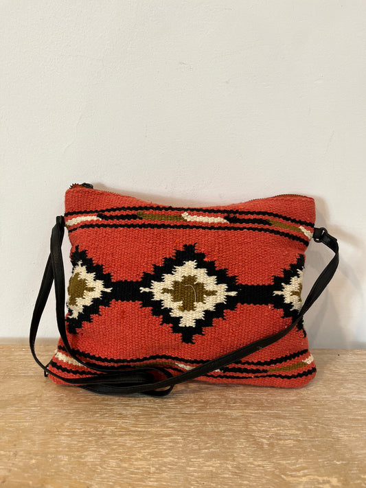 CREEKS. Bolso étnico rosa (TARA)