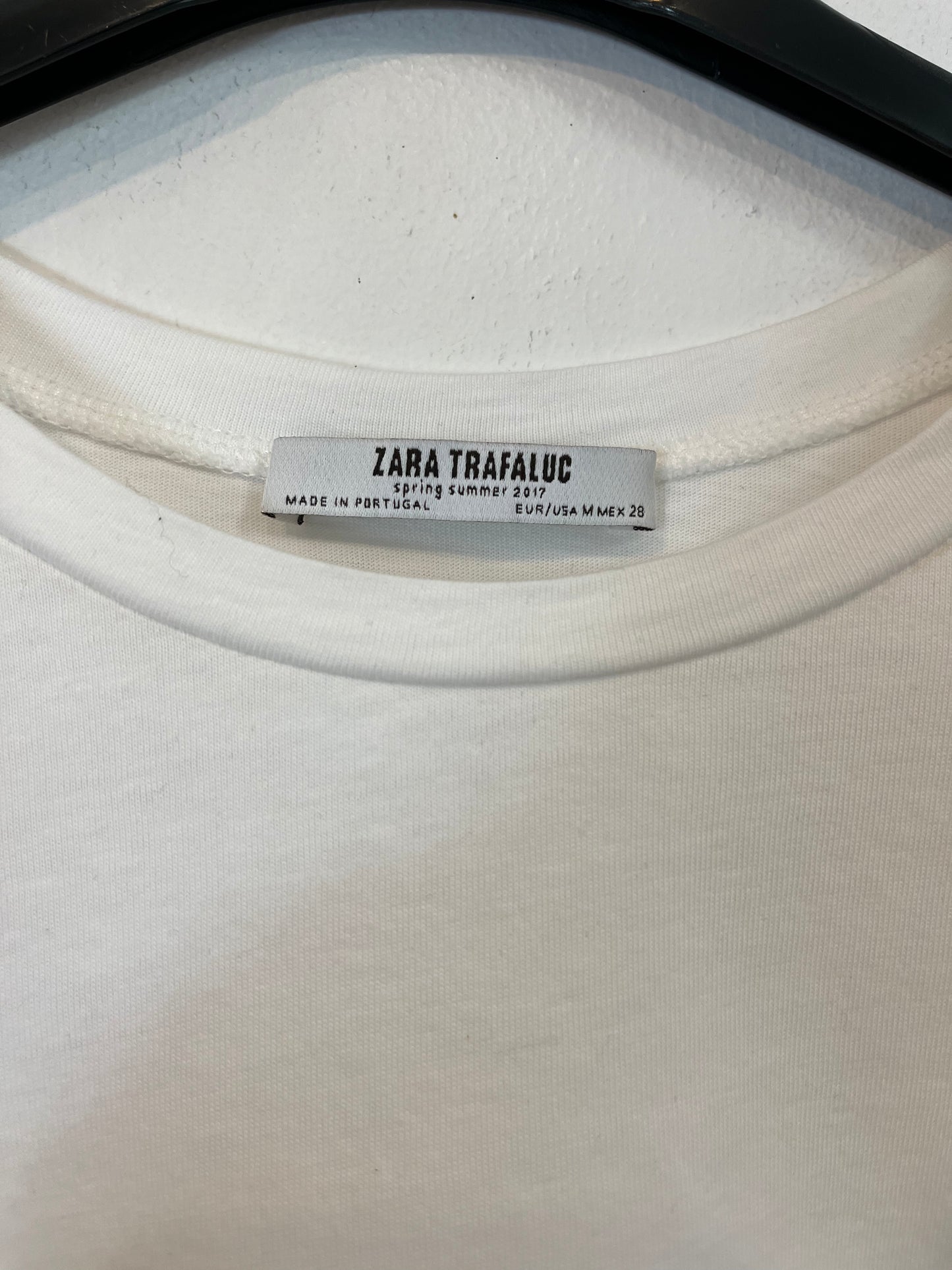 ZARA. Top blanco doble textura. T. M