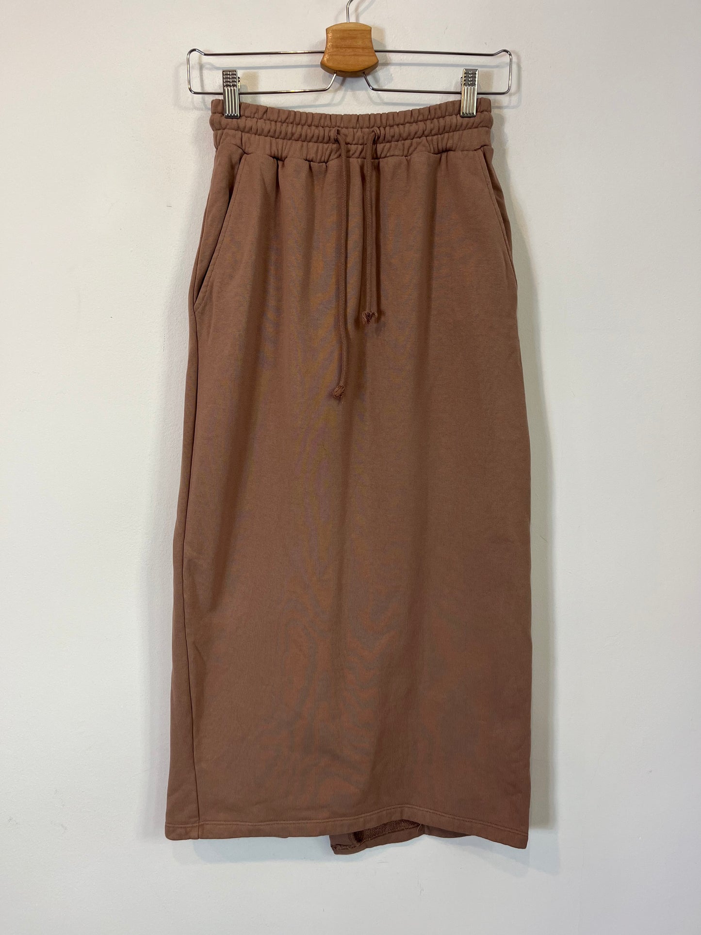 ZARA. Falda midi bolsillos. T. S