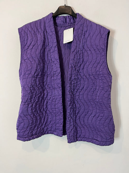 OTRAS. Chaleco textura morado T.S/M