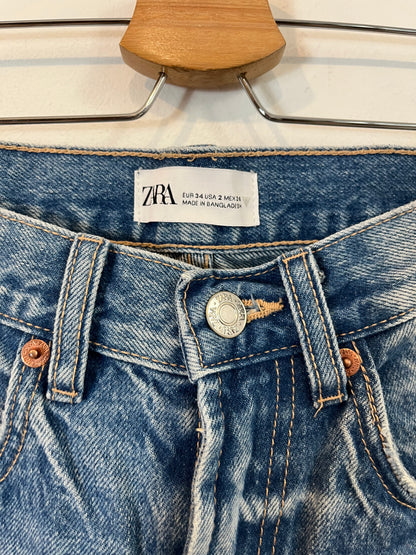 ZARA. Straight-leg denim trousers. Size 34