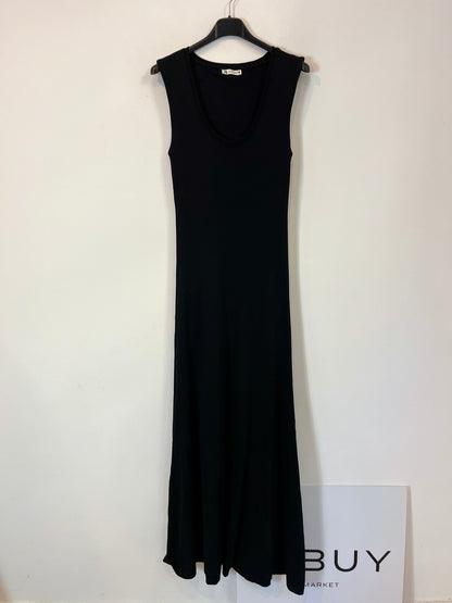 ZARA. Long black dress. T. S