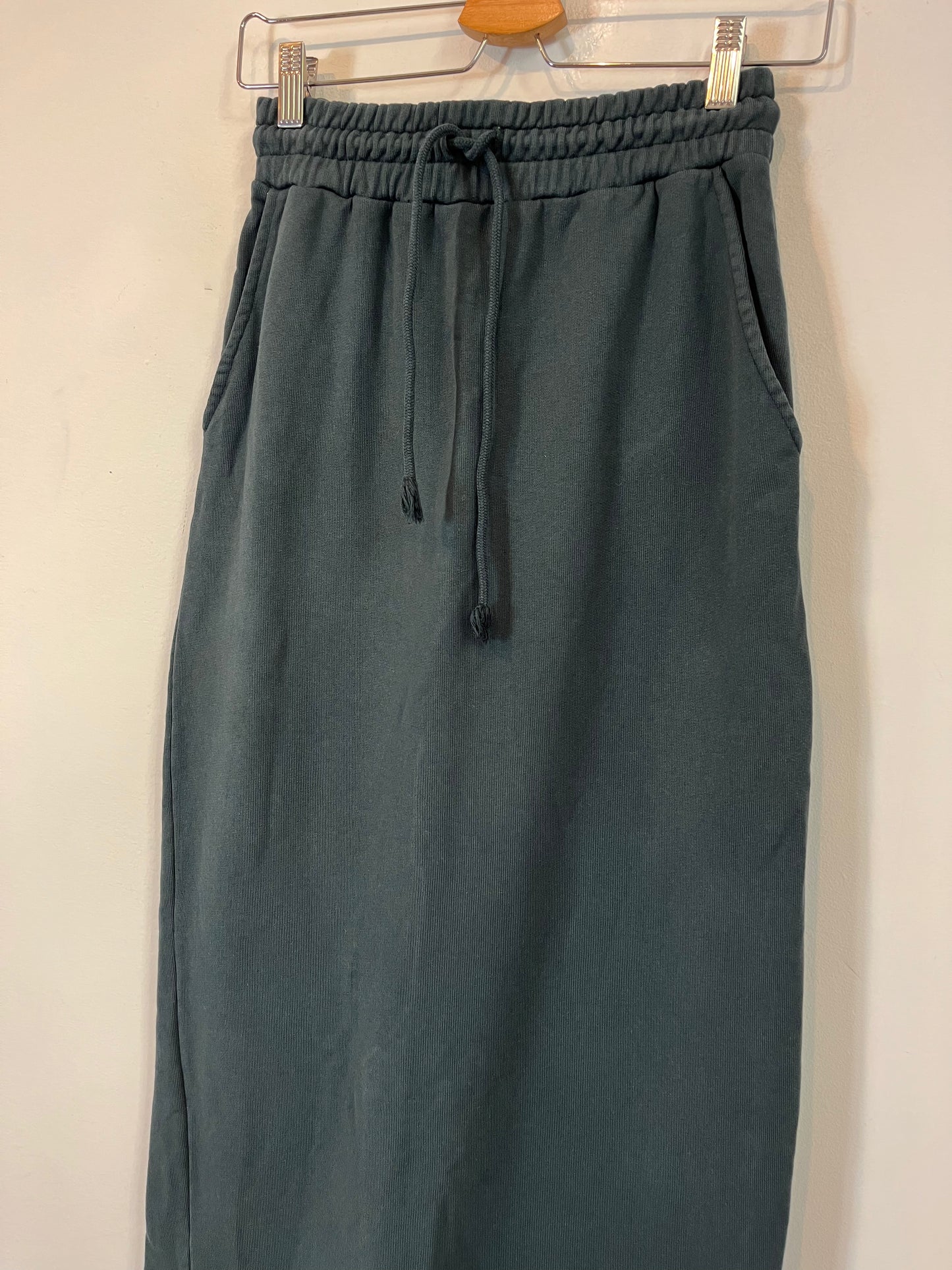 ZARA. Blue stretch fabric skirt. S.