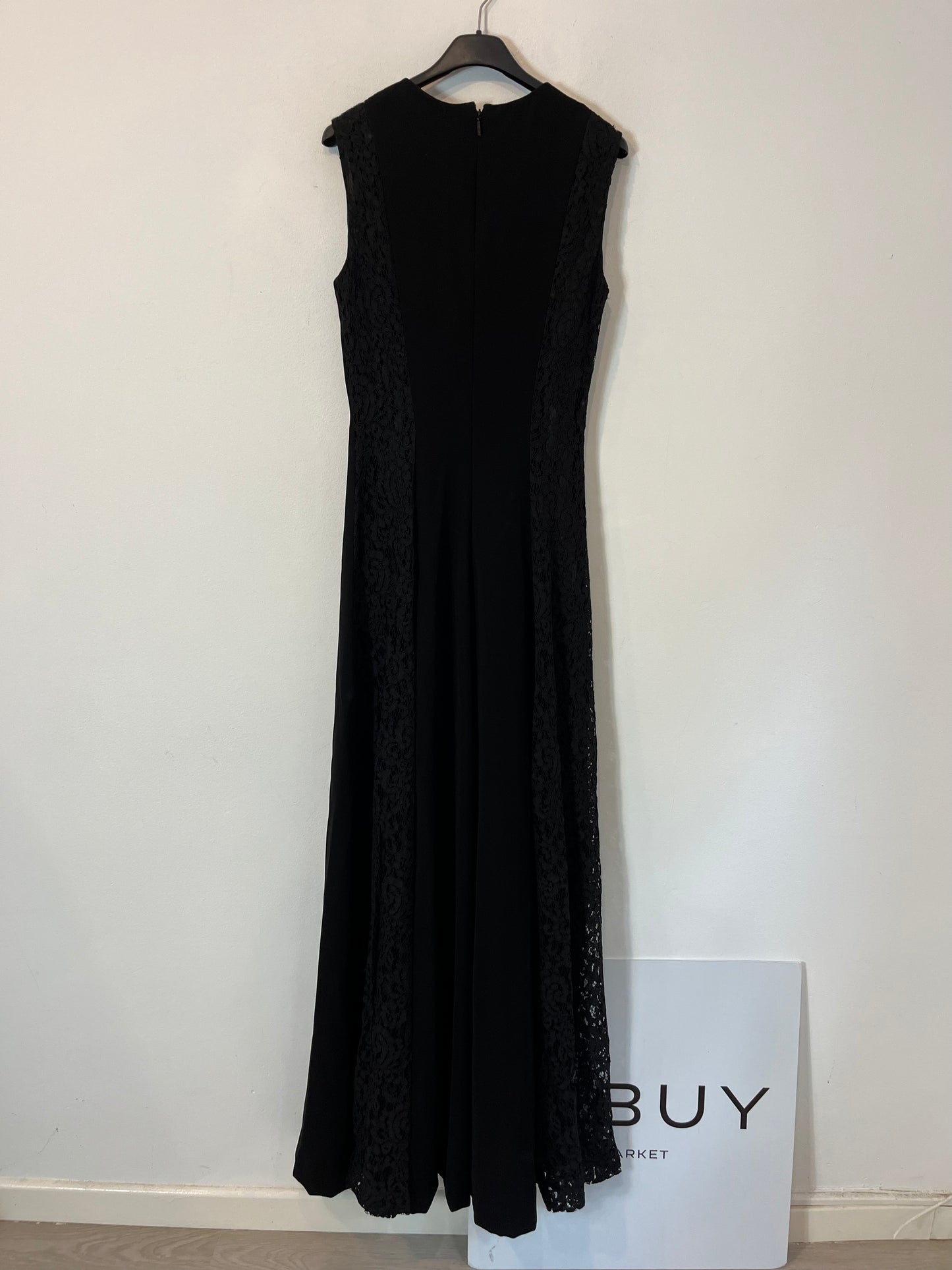 CAROLINA HERRERA. Two-tone long dress. Size 36