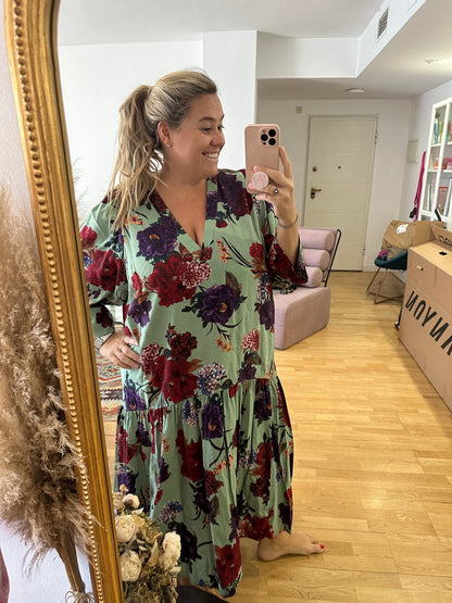 H&M. Vestido verde flores T.xxl