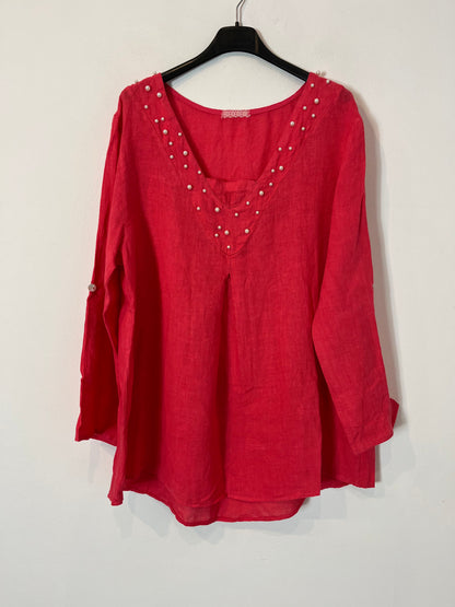 OTHERS. Red linen blouse with neckline detail. TL