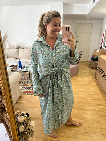 BUGANVILIA. Vestido fluido florecitas verdes  T.u(3XL)