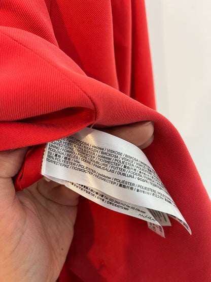 MANGO. Blazer roja fluida doble botonadura. T S