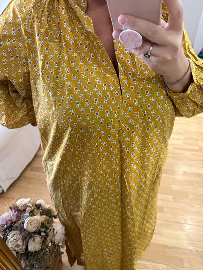 OTRAS. Vestido camisero mostaza flores T.u(3xl)