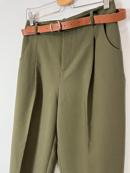 ZARA. Green pleated trousers. Size XS