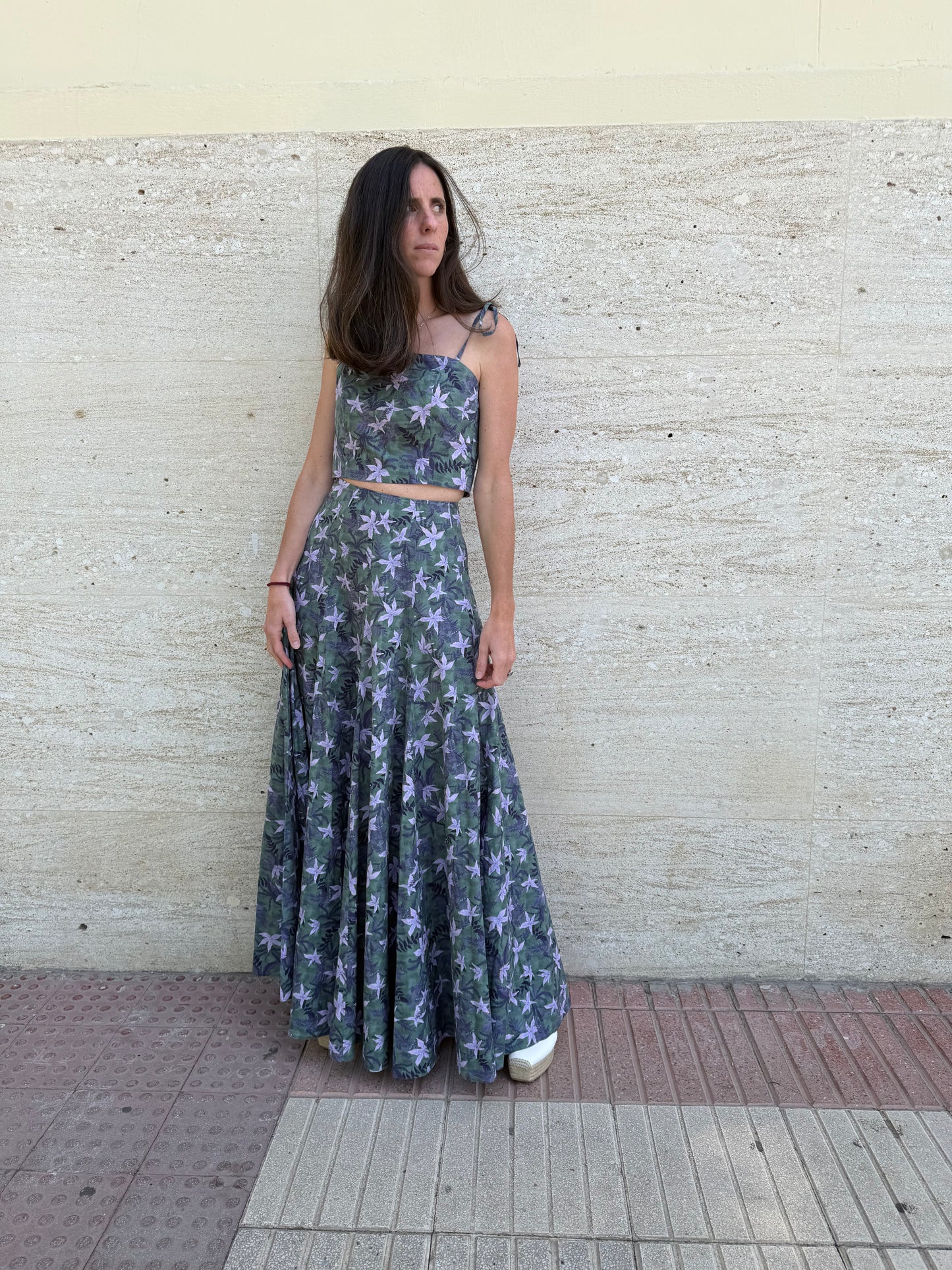 DRAGON GIRL. Total look maxi falda y top estampado