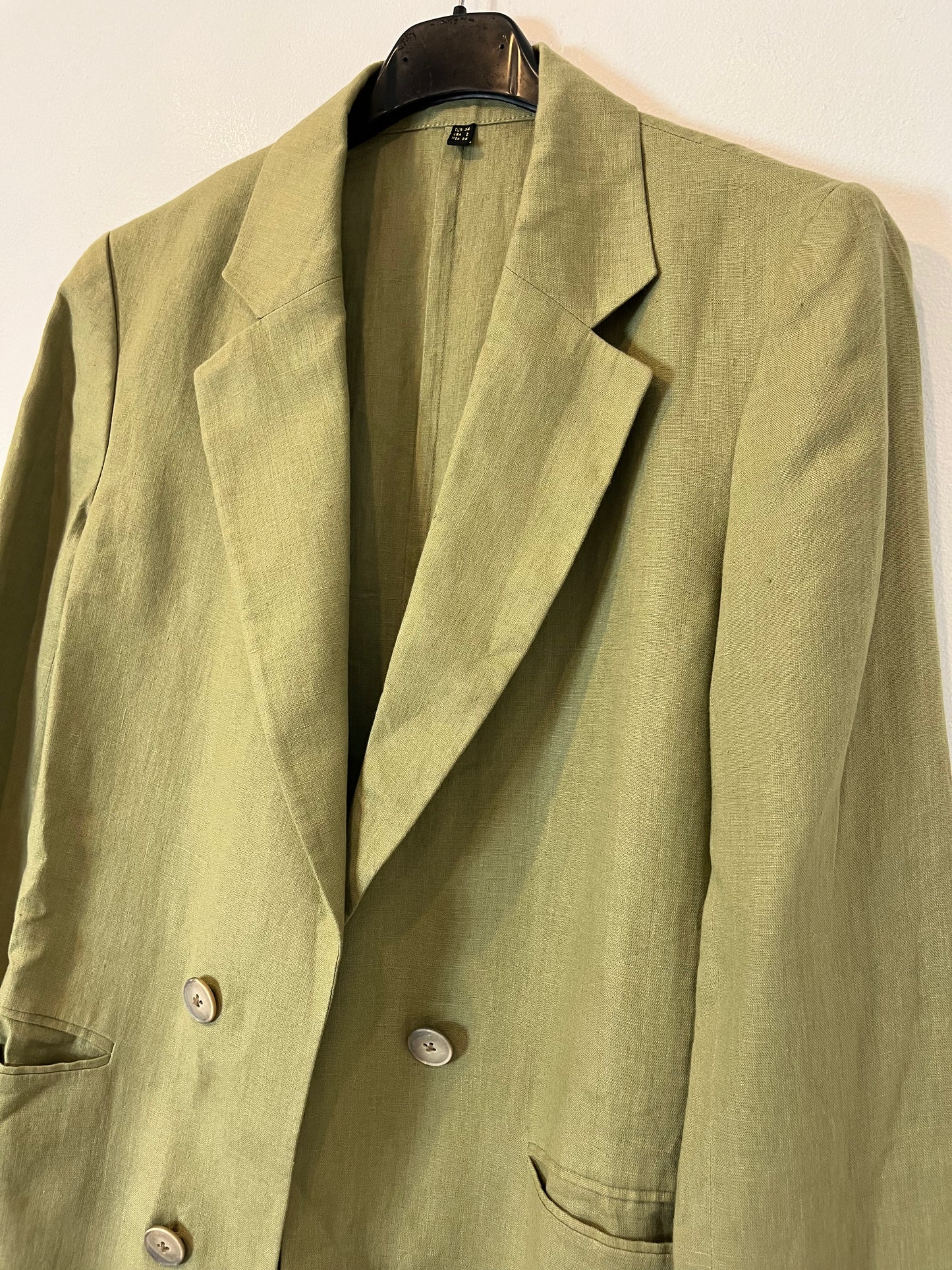 MASSIMO DUTTI. Blazer lino verde. T 34